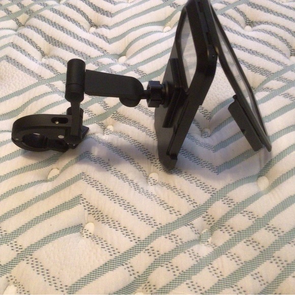 Peacham Motorcycle/Bicycle Phone Holder - Picture 6 of 8